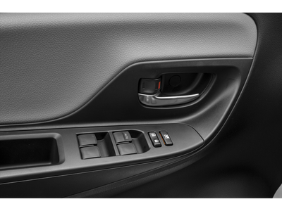 2015 Toyota Yaris L