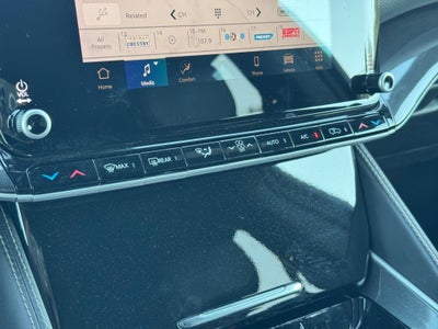 2024 Jeep Wagoneer L Base