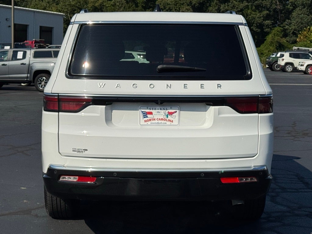 2024 Jeep Wagoneer L Base