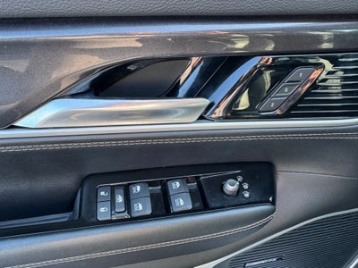 2024 Jeep Wagoneer L Base