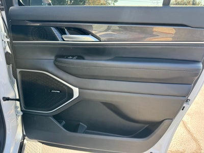 2024 Jeep Wagoneer L Base