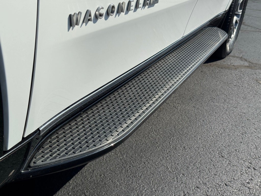 2024 Jeep Wagoneer L Base