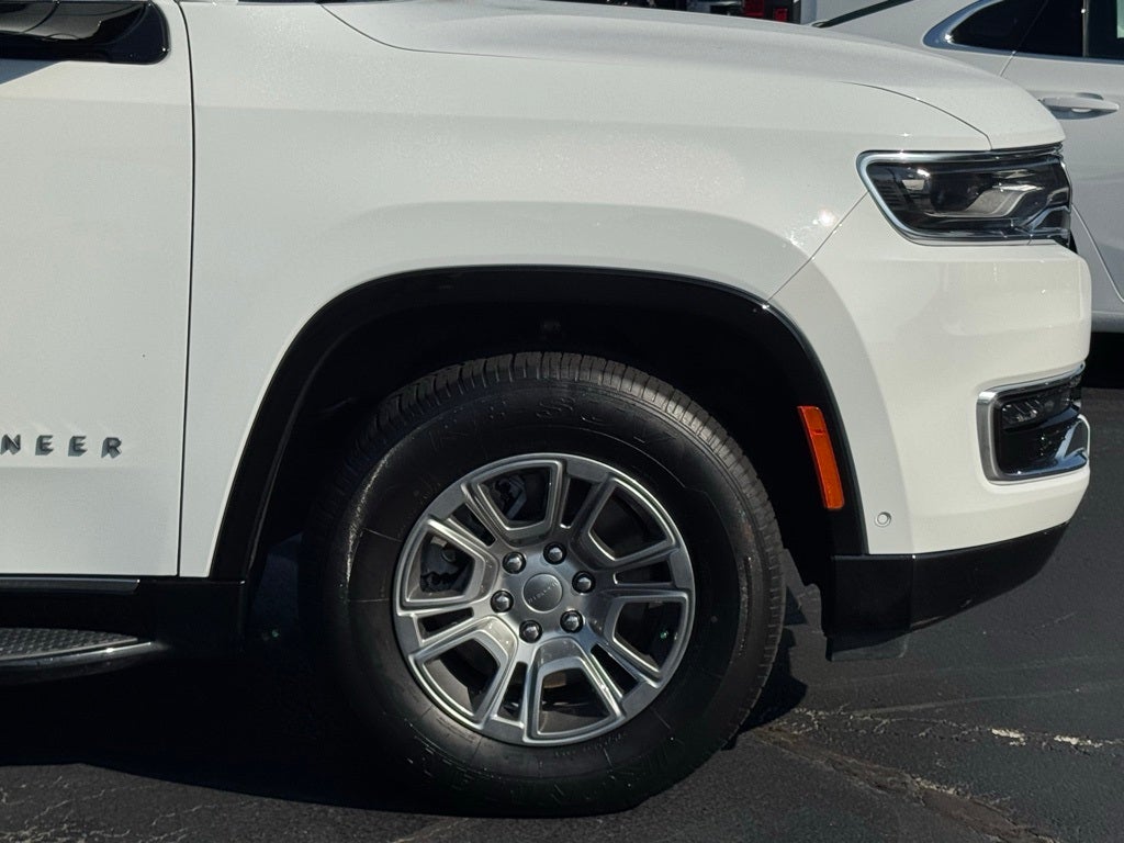 2024 Jeep Wagoneer L Base