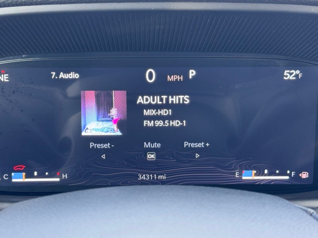 2023 Jeep Wagoneer Base