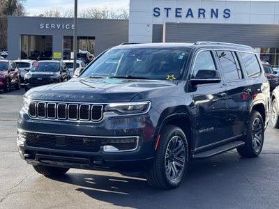 2023 Jeep Wagoneer Base