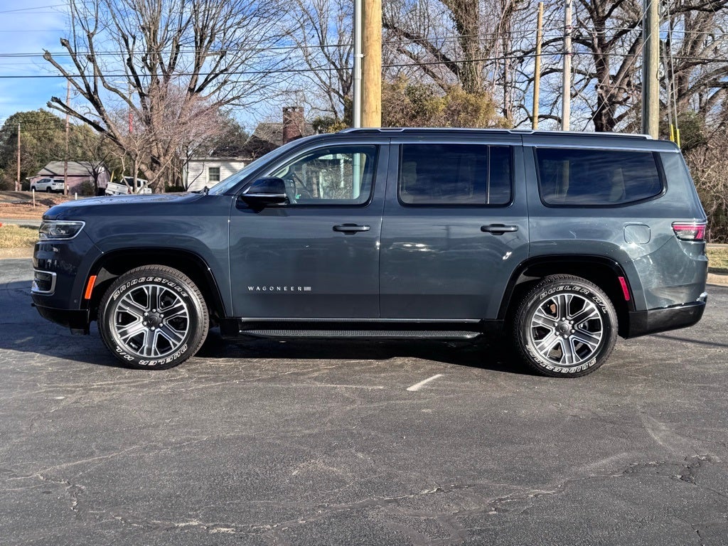 2023 Jeep Wagoneer Base