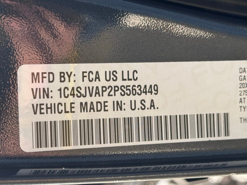 2023 Jeep Wagoneer Base