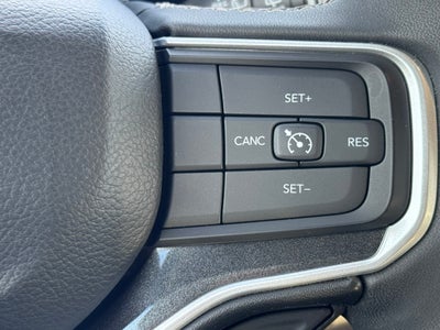 2023 Jeep Wagoneer Base