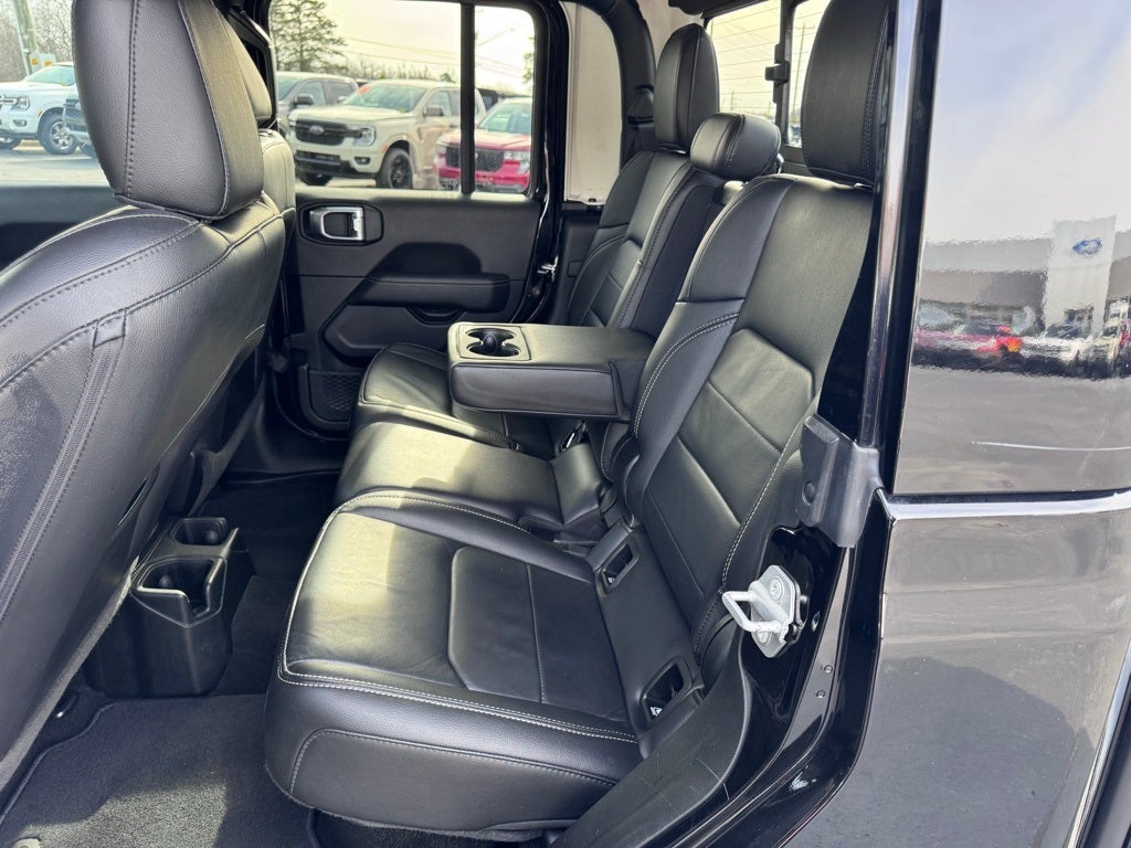 2021 Jeep Gladiator Overland