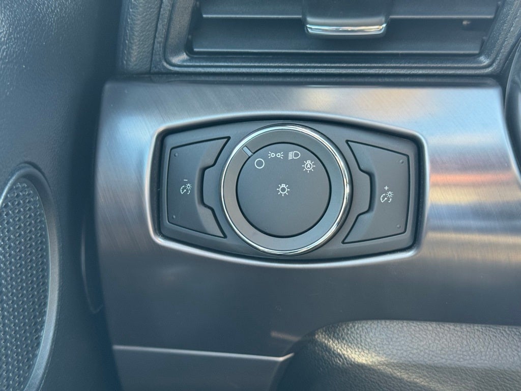 2022 Ford Mustang Mach 1