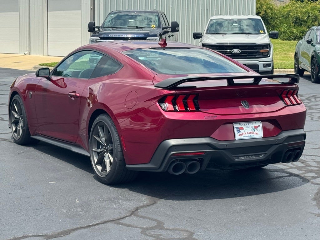 2025 Ford Mustang Dark Horse