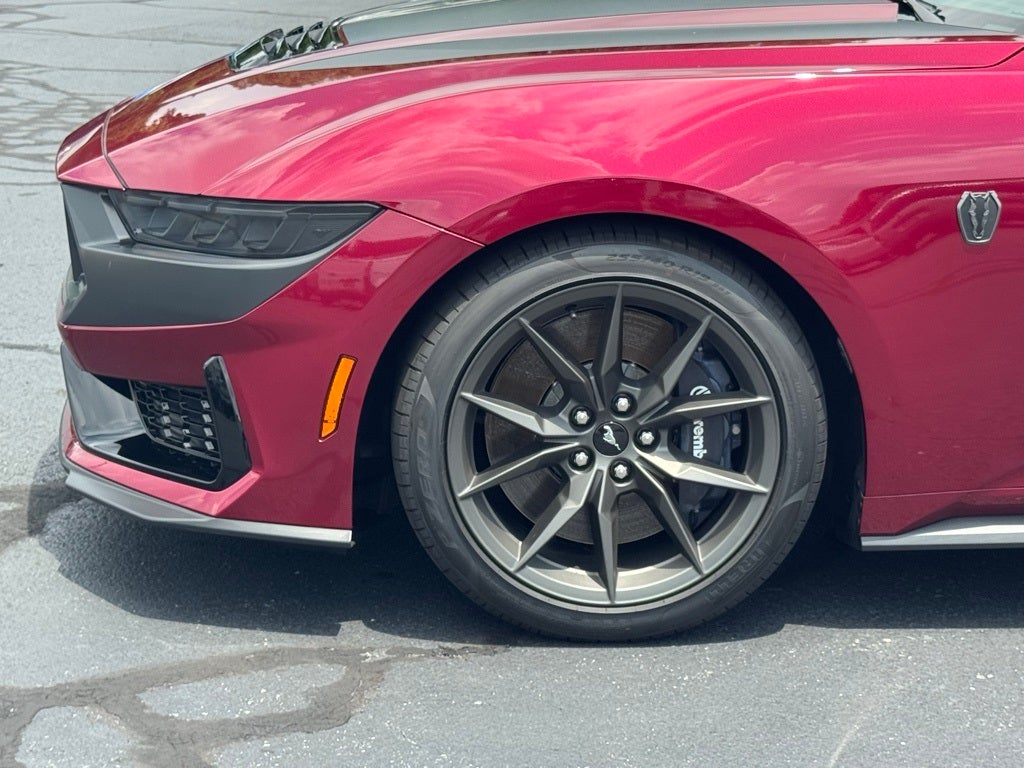 2025 Ford Mustang Dark Horse