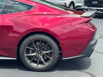 2025 Ford Mustang Dark Horse