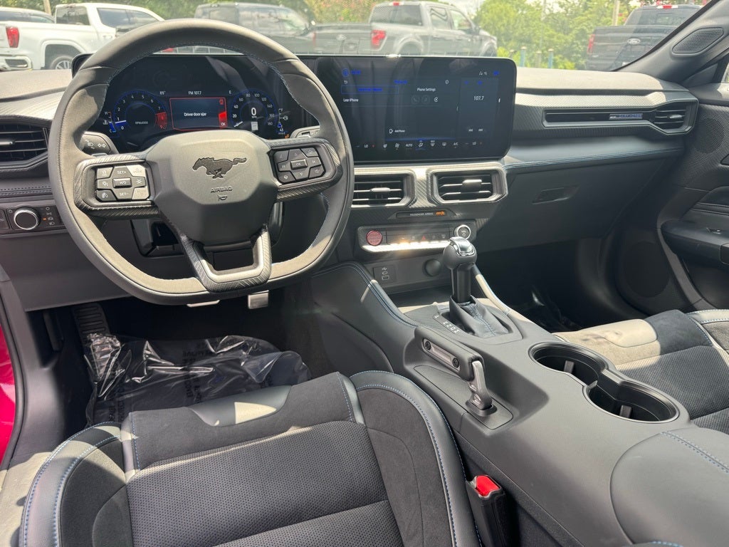 2025 Ford Mustang Dark Horse