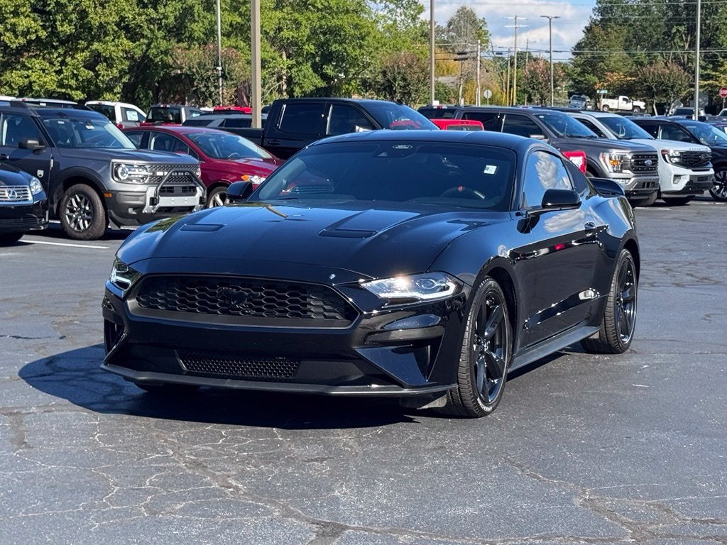 2022 Ford Mustang EcoBoost
