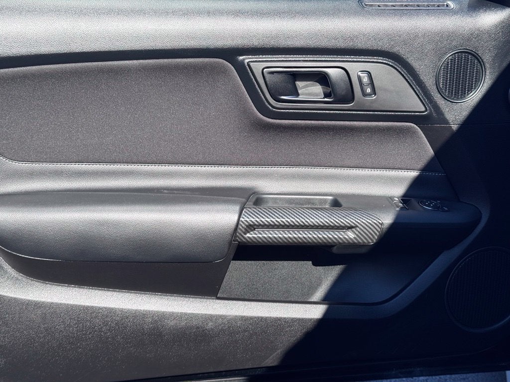 2022 Ford Mustang EcoBoost