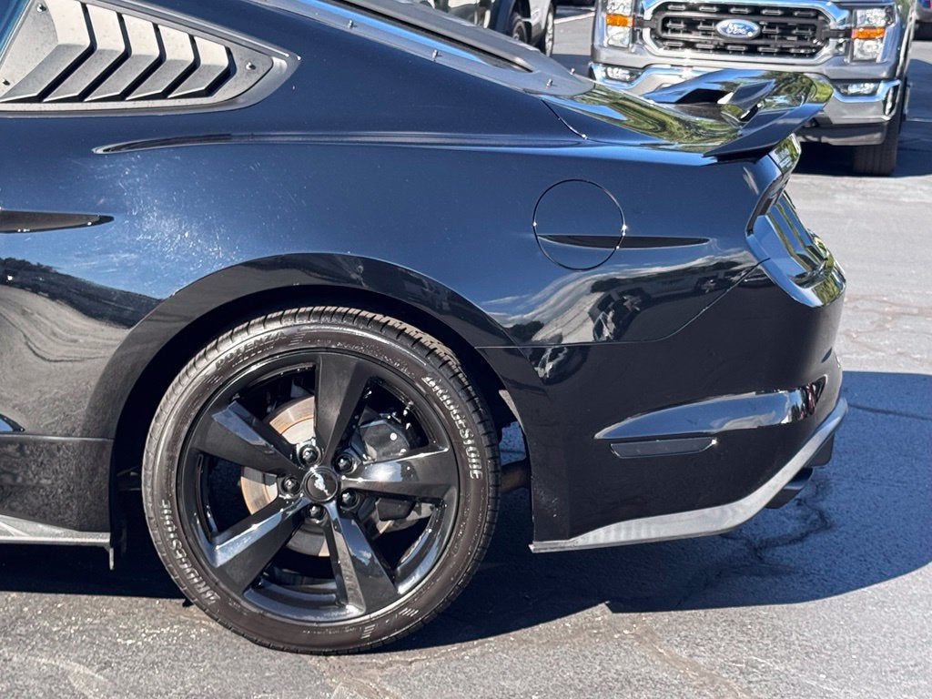 2022 Ford Mustang EcoBoost