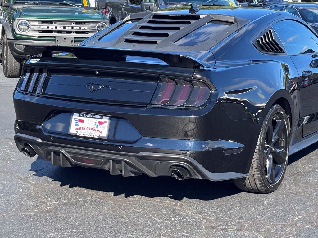 2022 Ford Mustang EcoBoost