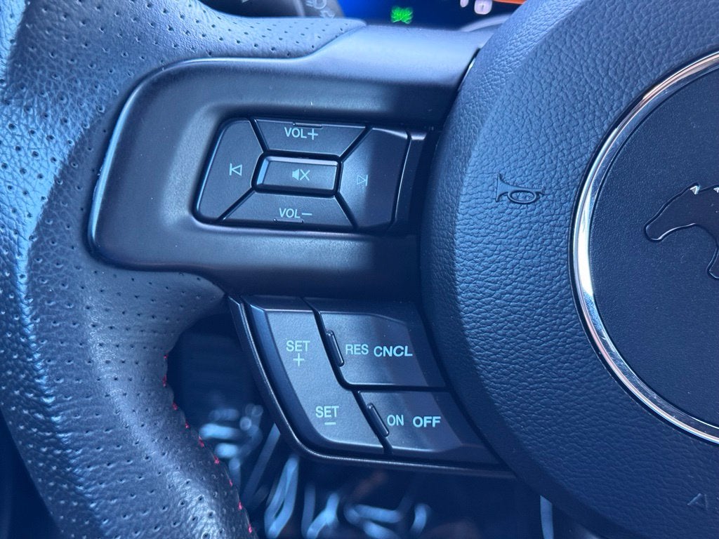 2022 Ford Mustang EcoBoost