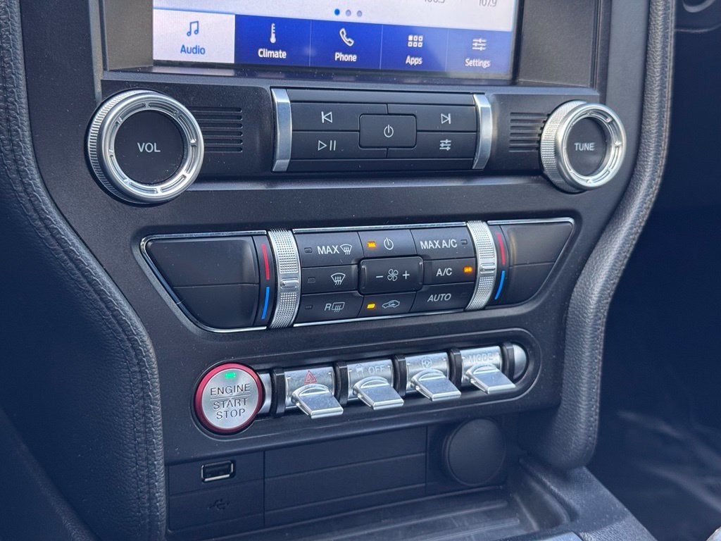 2022 Ford Mustang EcoBoost