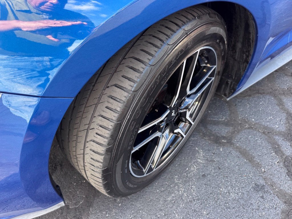 2022 Ford Mustang EcoBoost