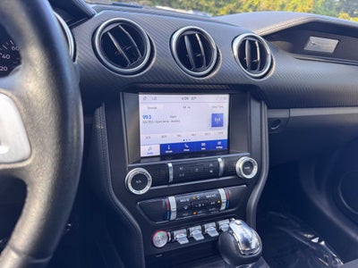 2022 Ford Mustang EcoBoost
