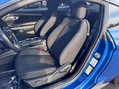 2022 Ford Mustang EcoBoost