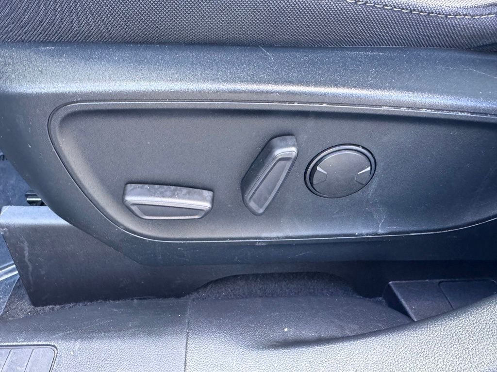 2021 Ford Escape Hybrid SE