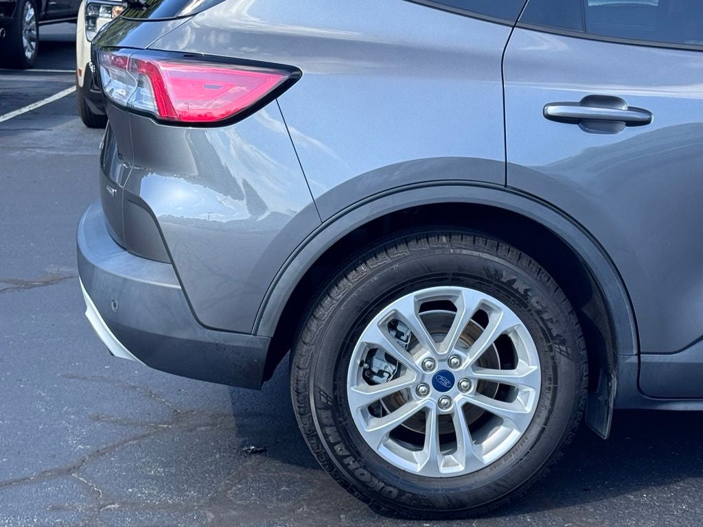 2021 Ford Escape Hybrid SE