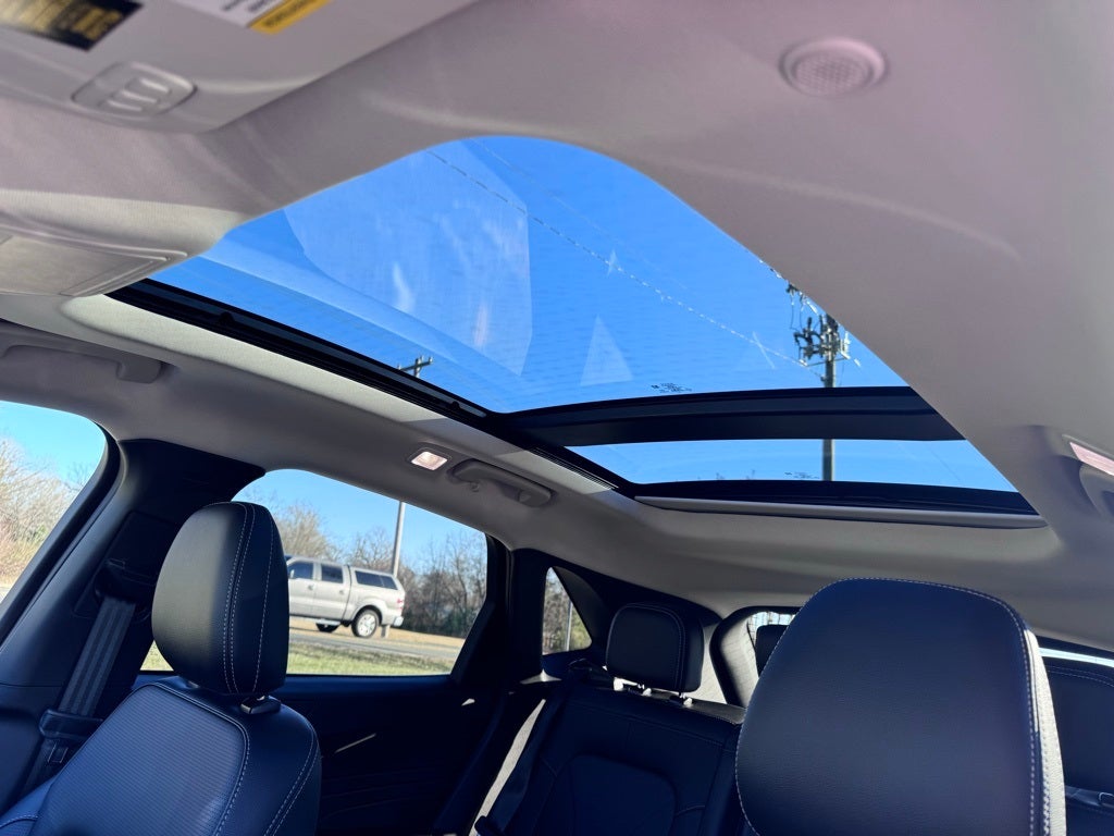 2025 Ford Escape Plug-In Hybrid Base