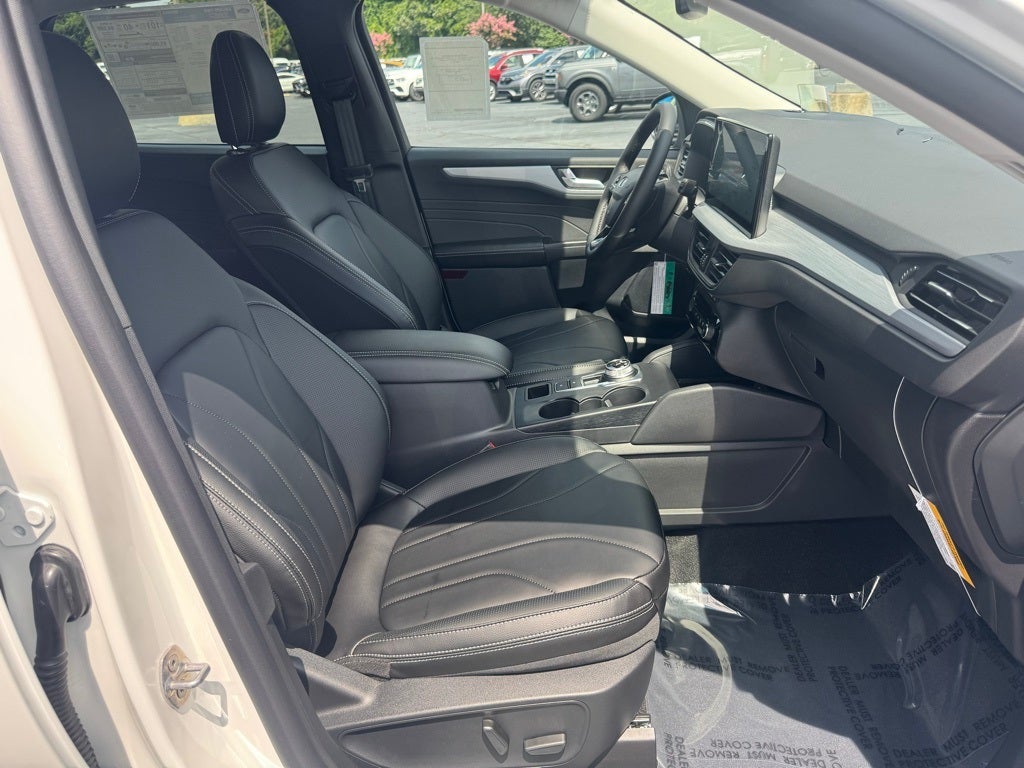 2025 Ford Escape Plug-In Hybrid Base