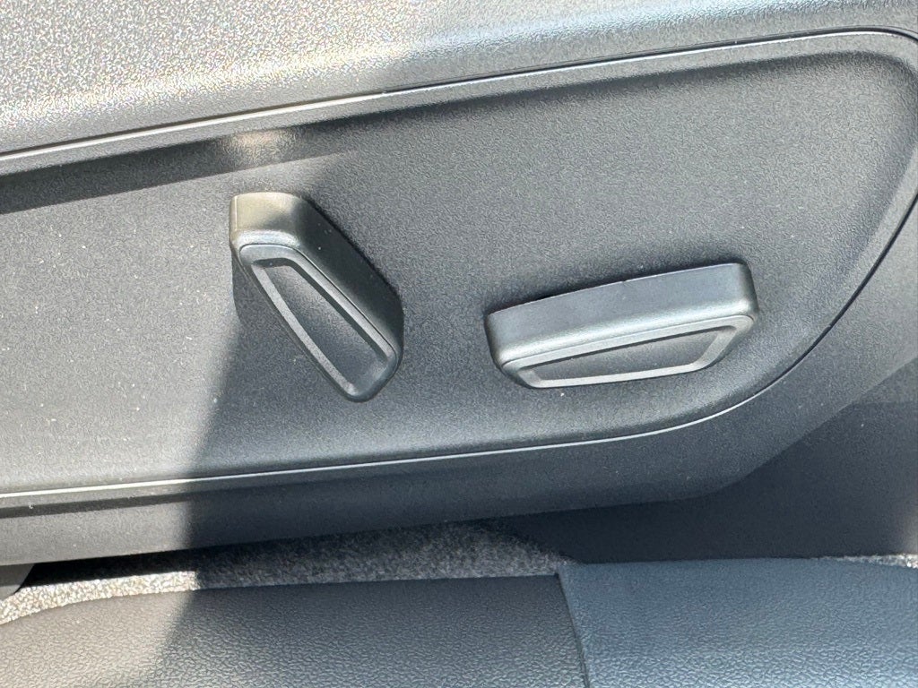 2025 Ford Escape Plug-In Hybrid Base