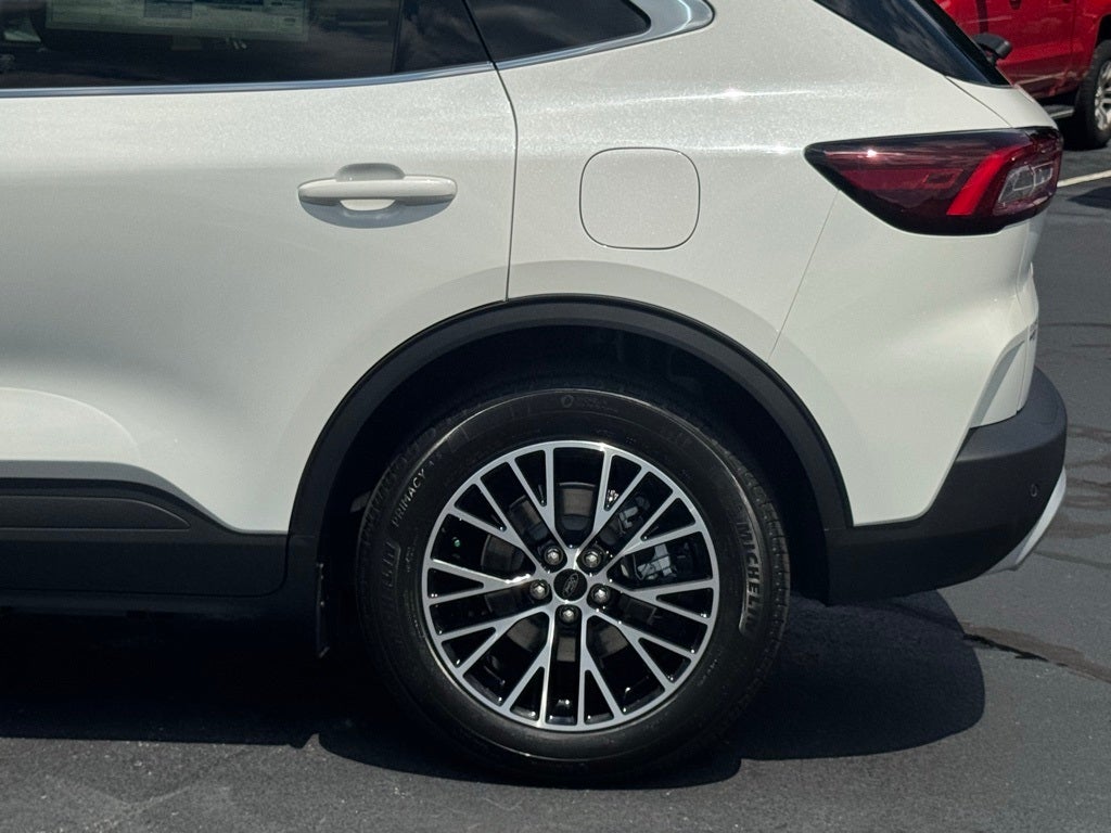 2025 Ford Escape Plug-In Hybrid Base
