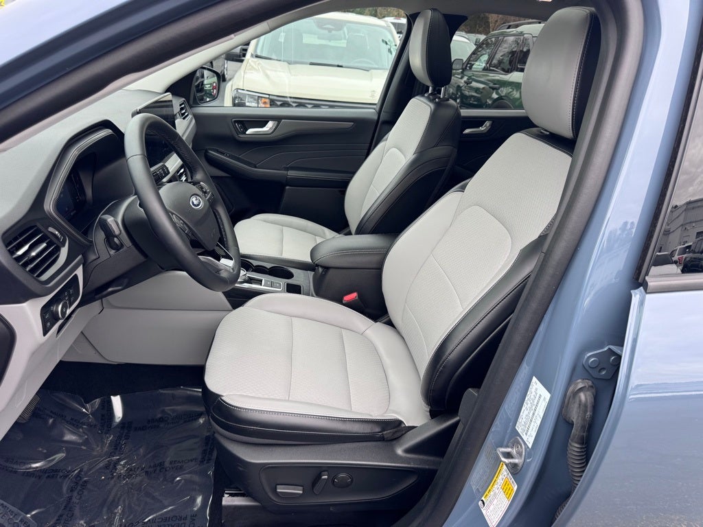 2024 Ford Escape Plug-In Hybrid Base