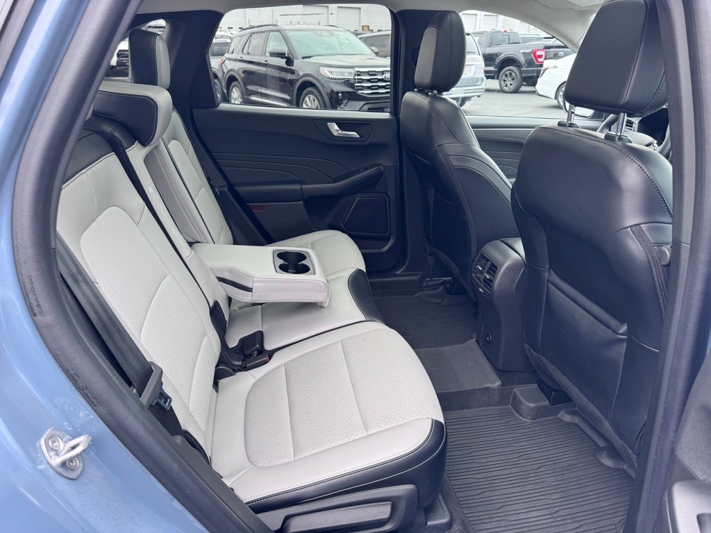 2024 Ford Escape Plug-In Hybrid Base