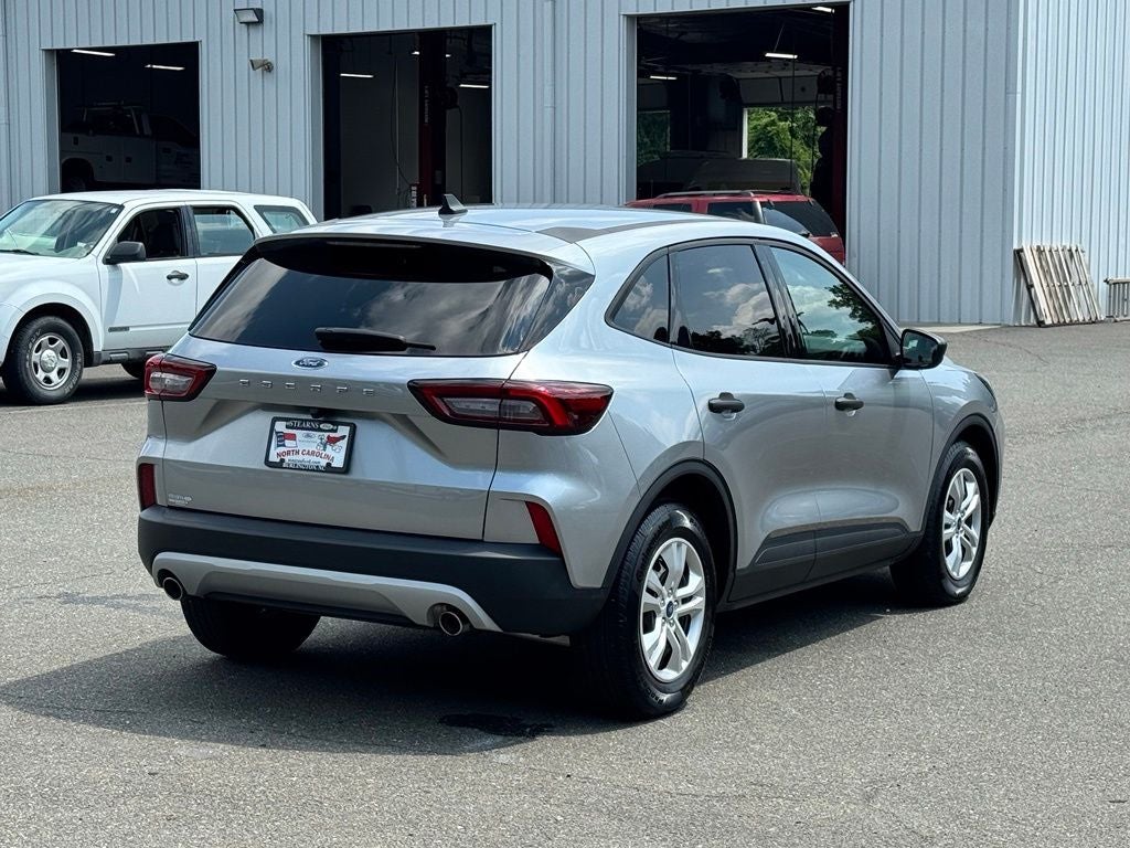 2024 Ford Escape Base