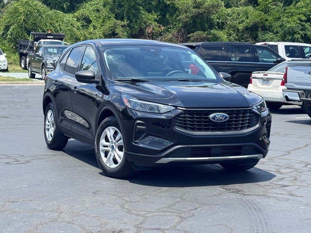 2024 Ford Escape Base