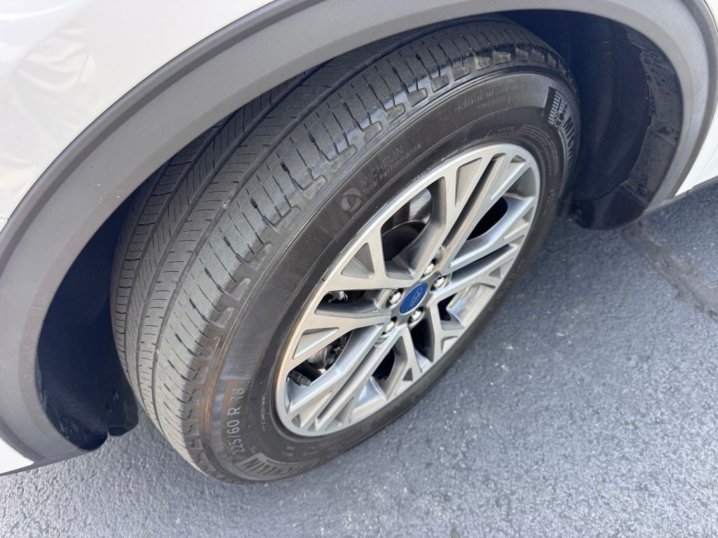 2021 Ford Escape SEL