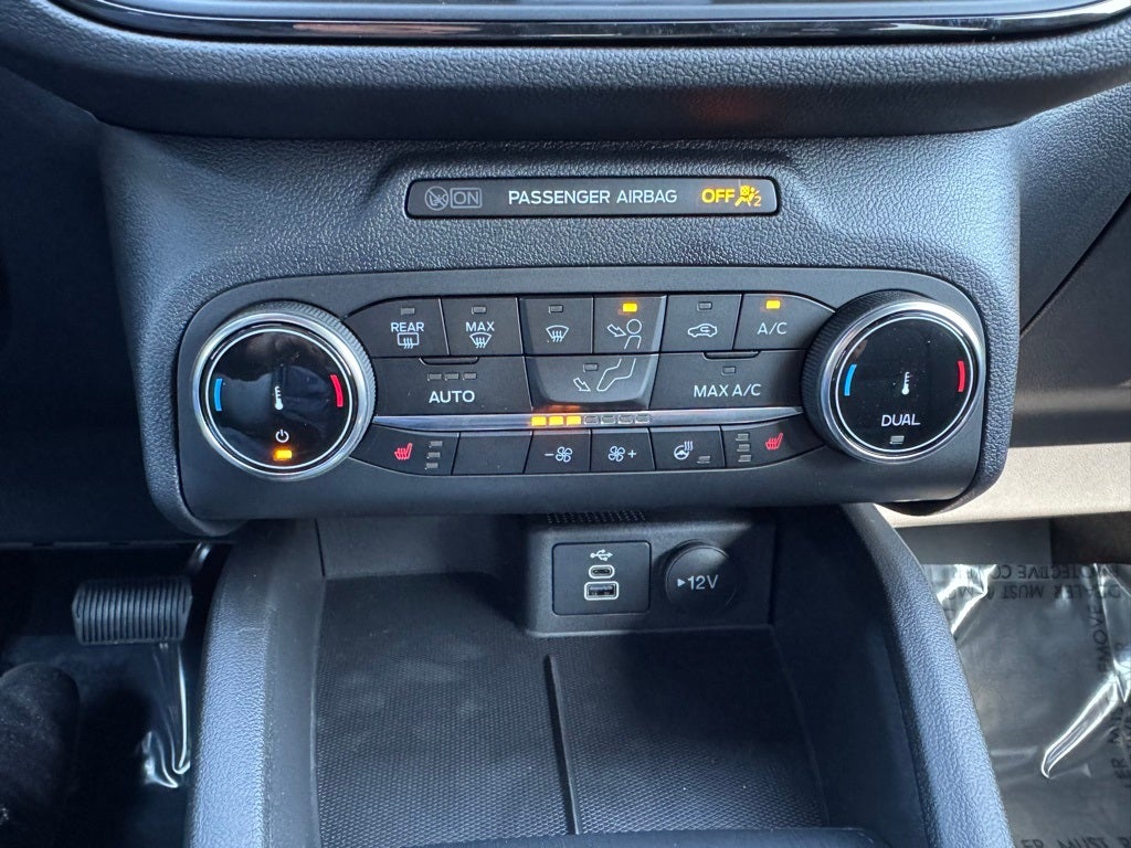 2025 Ford Escape Hybrid ST-Line