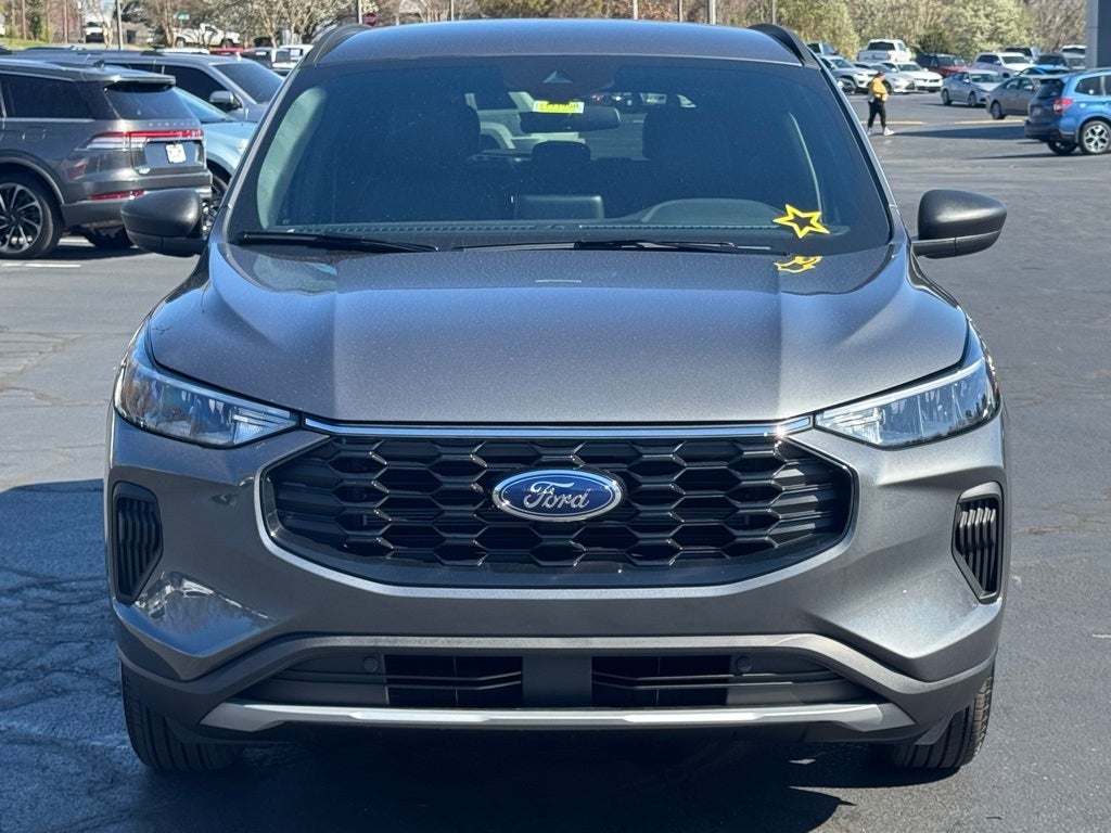 2025 Ford Escape Hybrid ST-Line