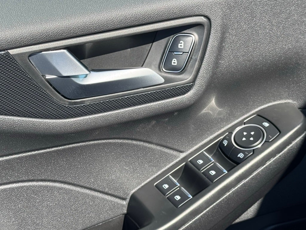 2025 Ford Escape Hybrid ST-Line