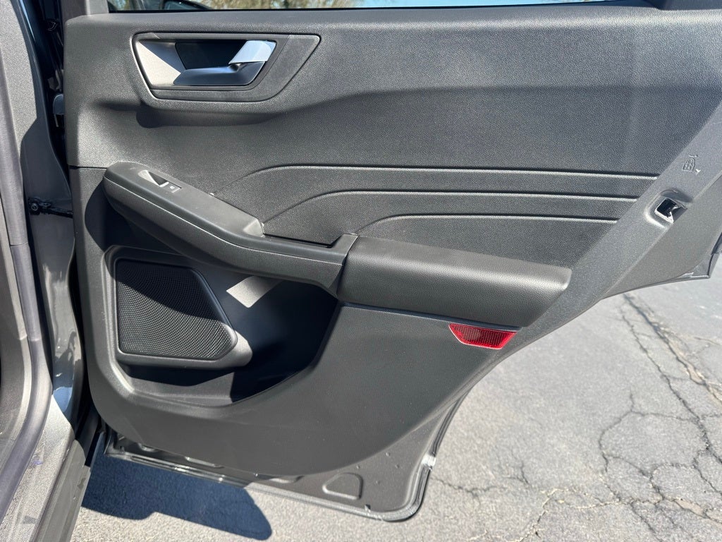 2025 Ford Escape Hybrid ST-Line