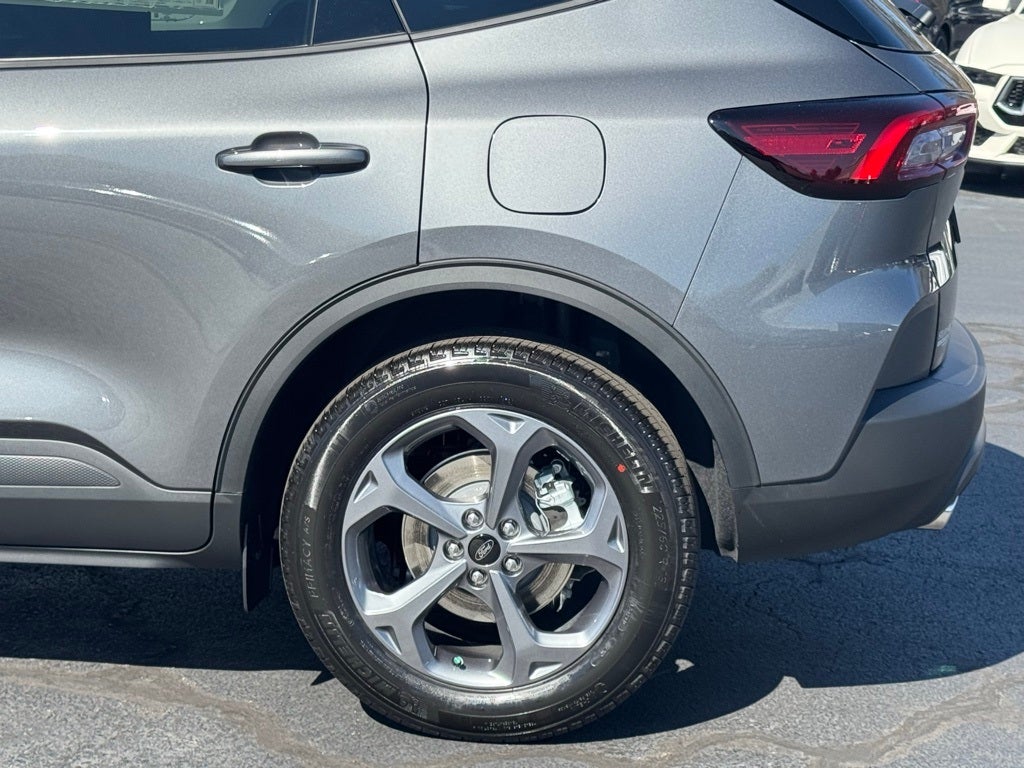 2025 Ford Escape Hybrid ST-Line