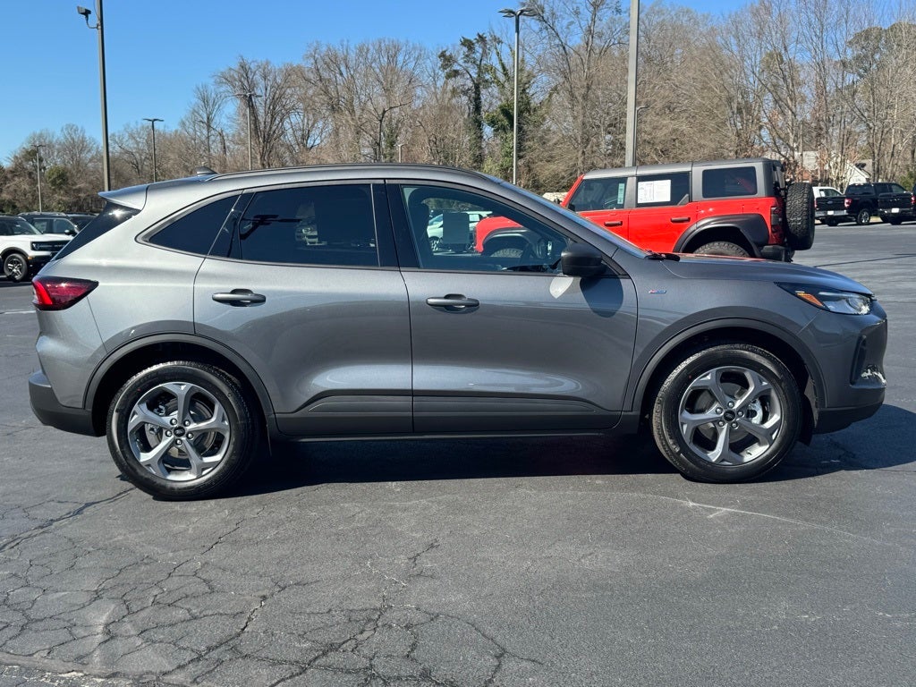 2025 Ford Escape Hybrid ST-Line