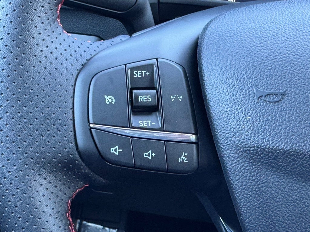 2025 Ford Escape Hybrid ST-Line