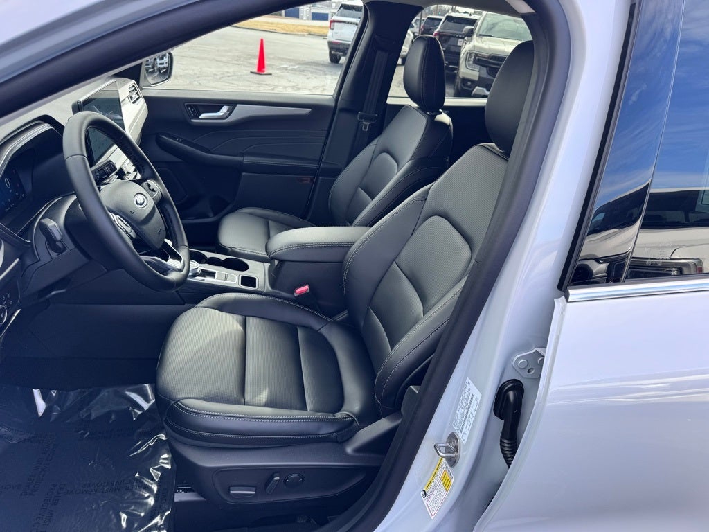 2026 Ford Escape Platinum