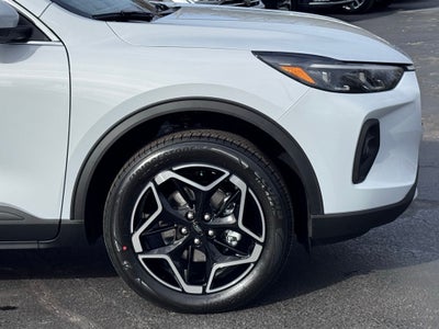 2026 Ford Escape Platinum