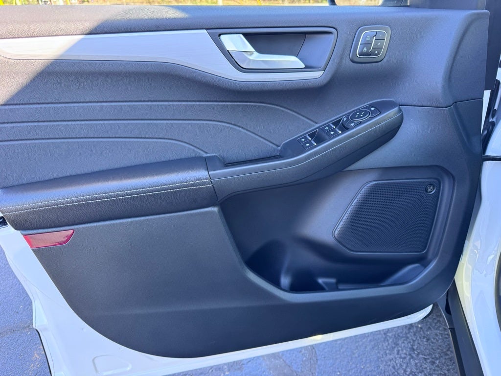 2026 Ford Escape Hybrid Platinum