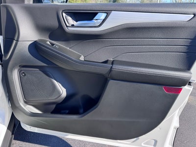 2026 Ford Escape Hybrid Platinum