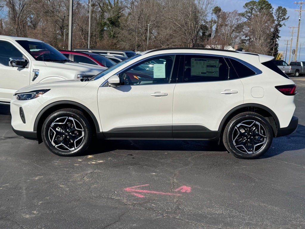 2026 Ford Escape Hybrid Platinum